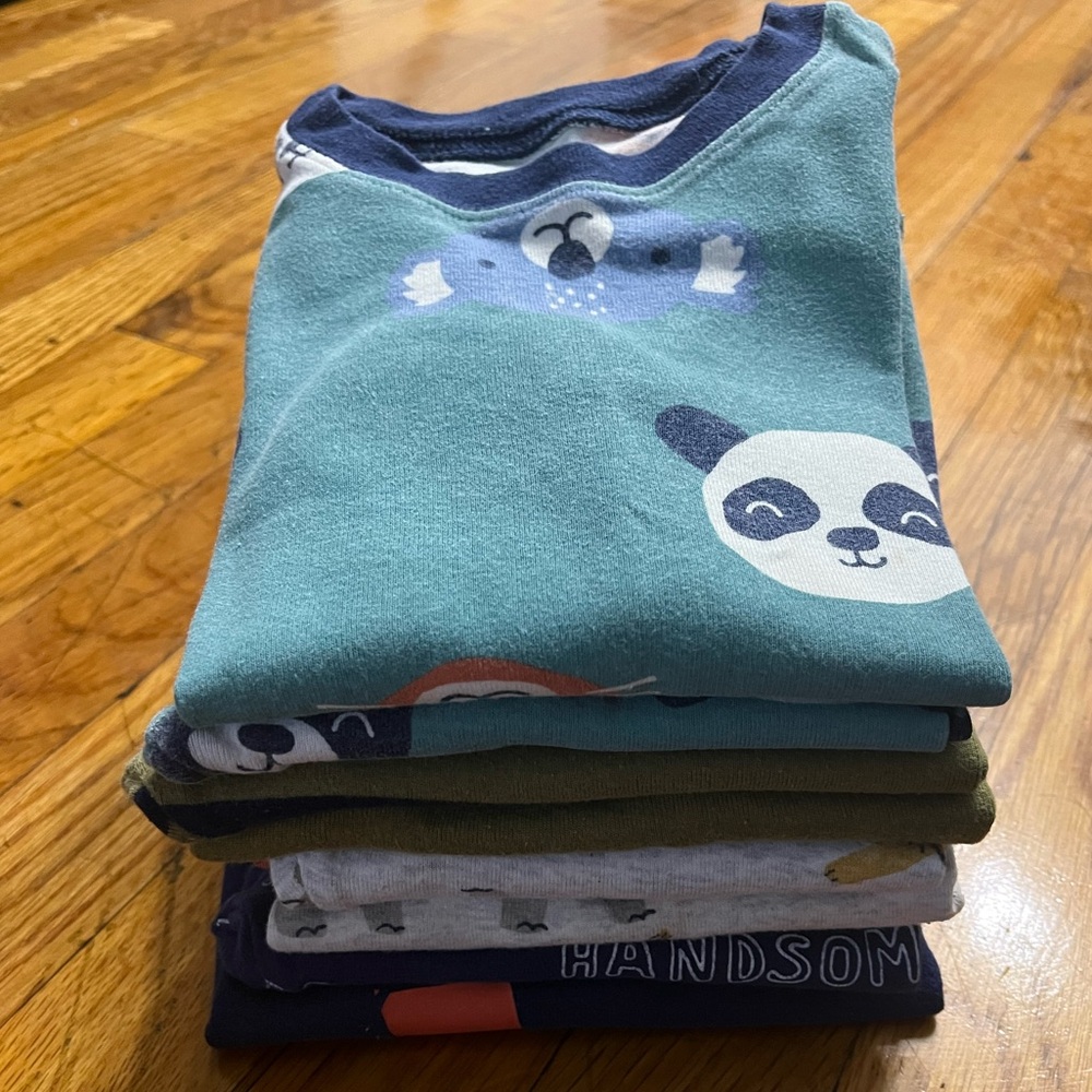 Carter's Toddler Boys' Pajamas (x4), size 4T in good condition